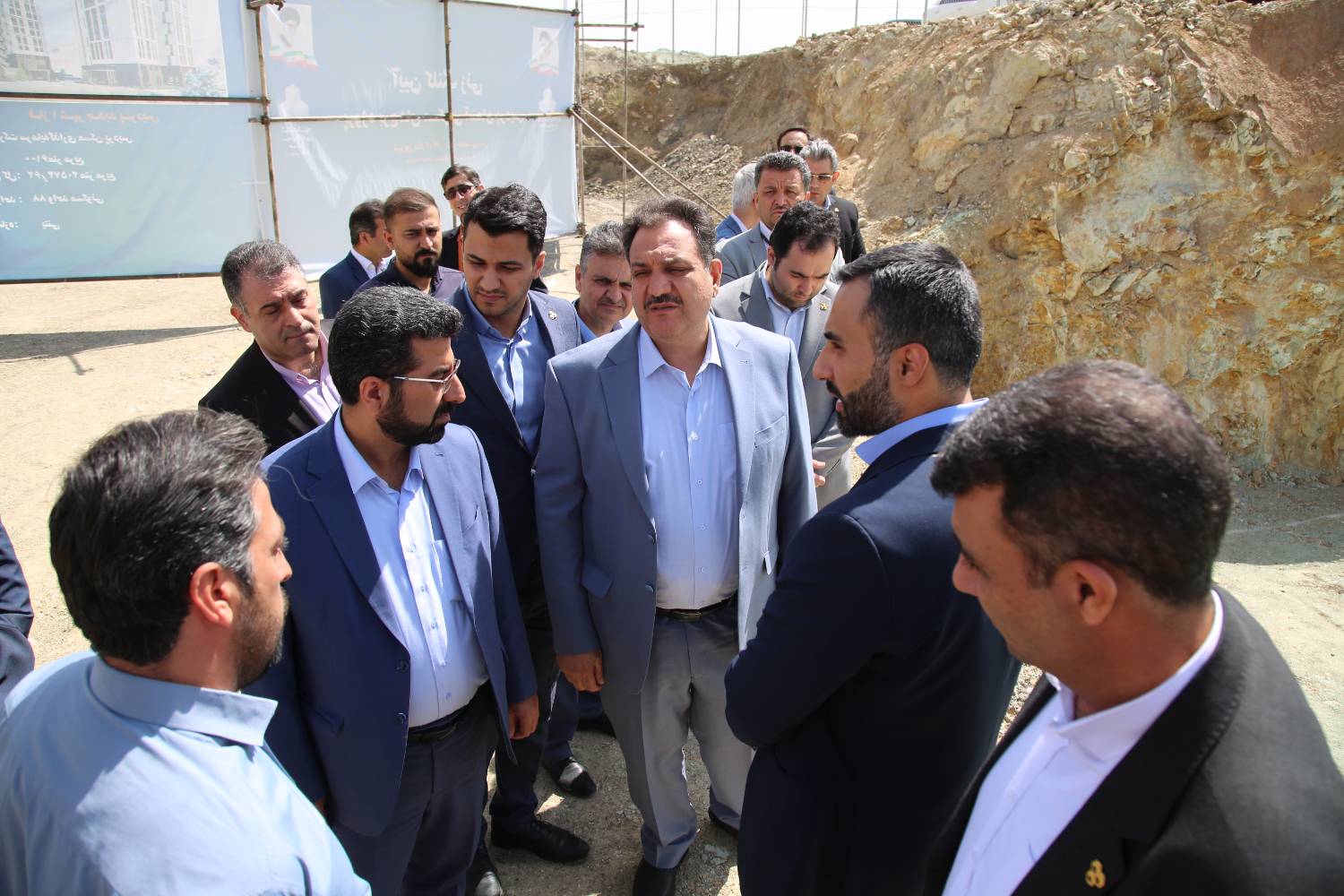 کلنگ زنی آسمان پردیس