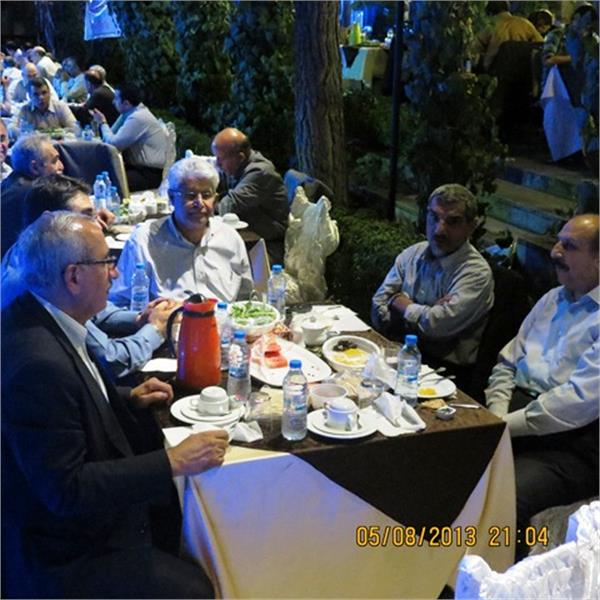 مهمانی افطاری 2